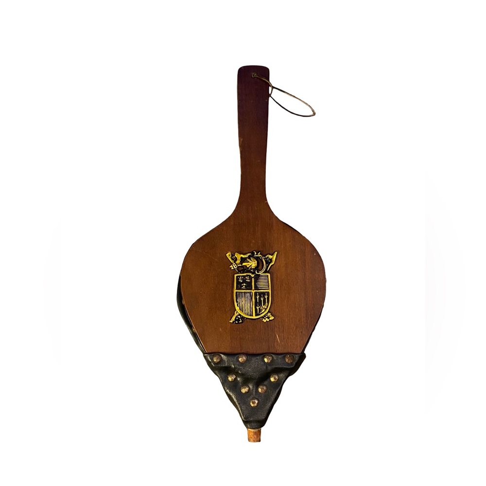 Vintage Rustic Wood/Leather Fireplace Bellows W/Brass Coat of Arms 21” Long